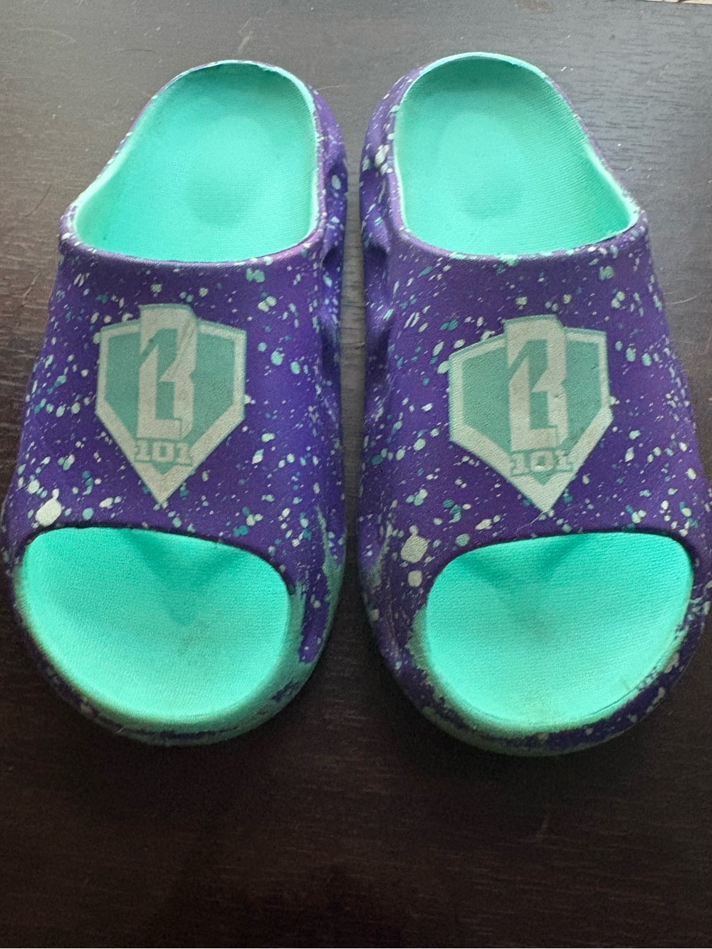 Baseball lifestyle 101 slides purple splatter 🫟 youth 2-3 GUC
